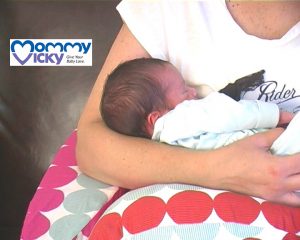 mommy vicky nursing pillow 1